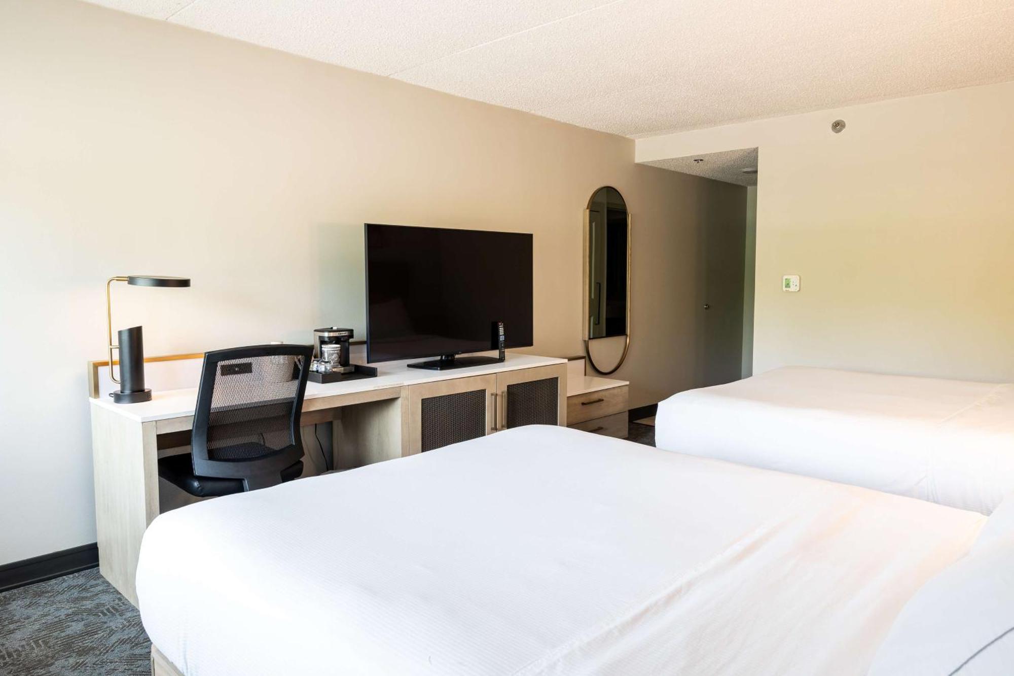 Hotel Doubletree By Hilton Austin, Mn Zewnętrze zdjęcie